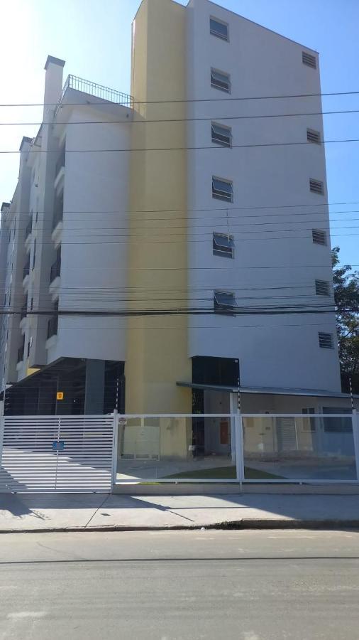 Jathy - Centro, Varanda Gourmet, Ar Condicionado, Piscina E Wi-Fi Ubatuba Luaran gambar