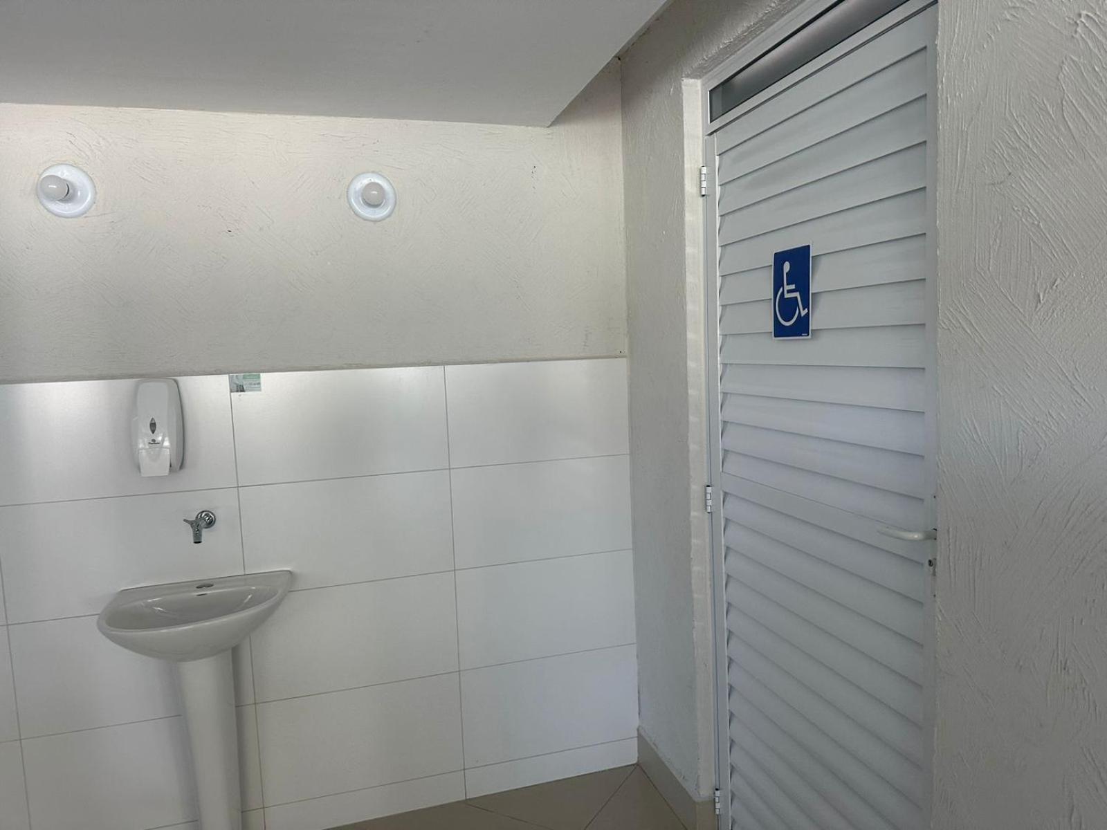 Jathy - Centro, Varanda Gourmet, Ar Condicionado, Piscina E Wi-Fi Ubatuba Luaran gambar